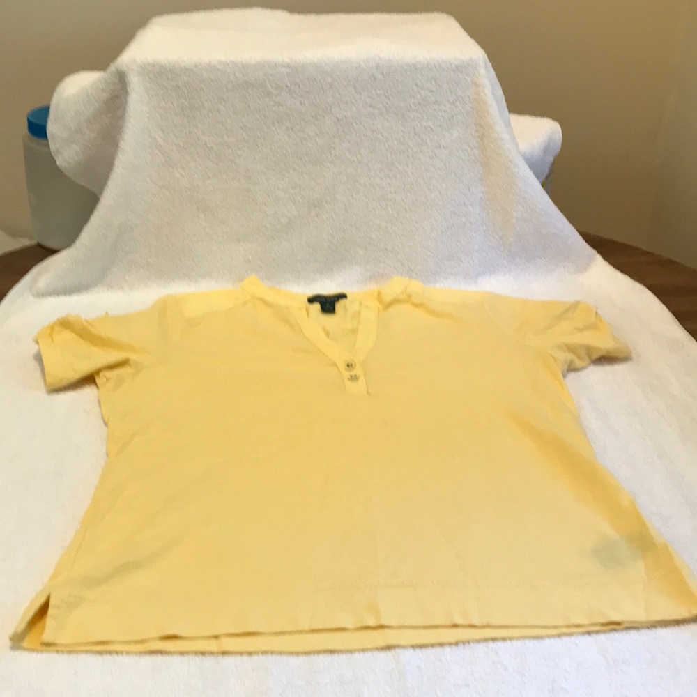 Lauren Jeans Vo. Yellow tshirt size Medium